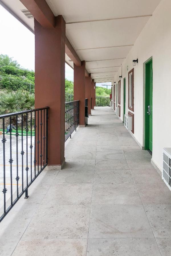 Capital O Palms Hotel, Acuna Ciudad Acuña Exteriör bild